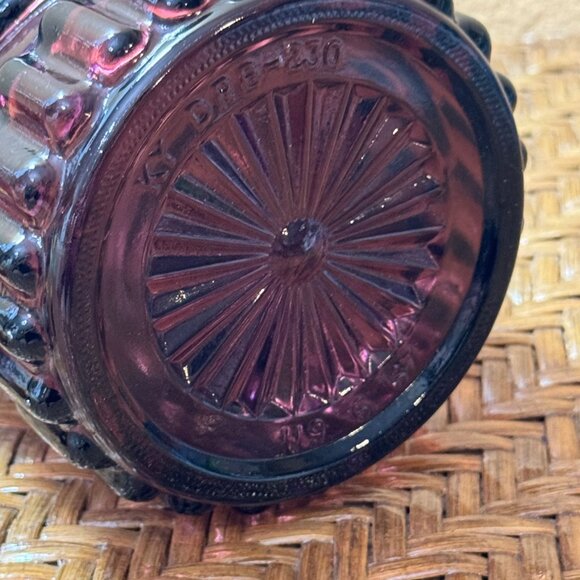 Vintage 1967 Jim Beam Amethyst Glass Decanter With Stopper - Picture 3 of 6